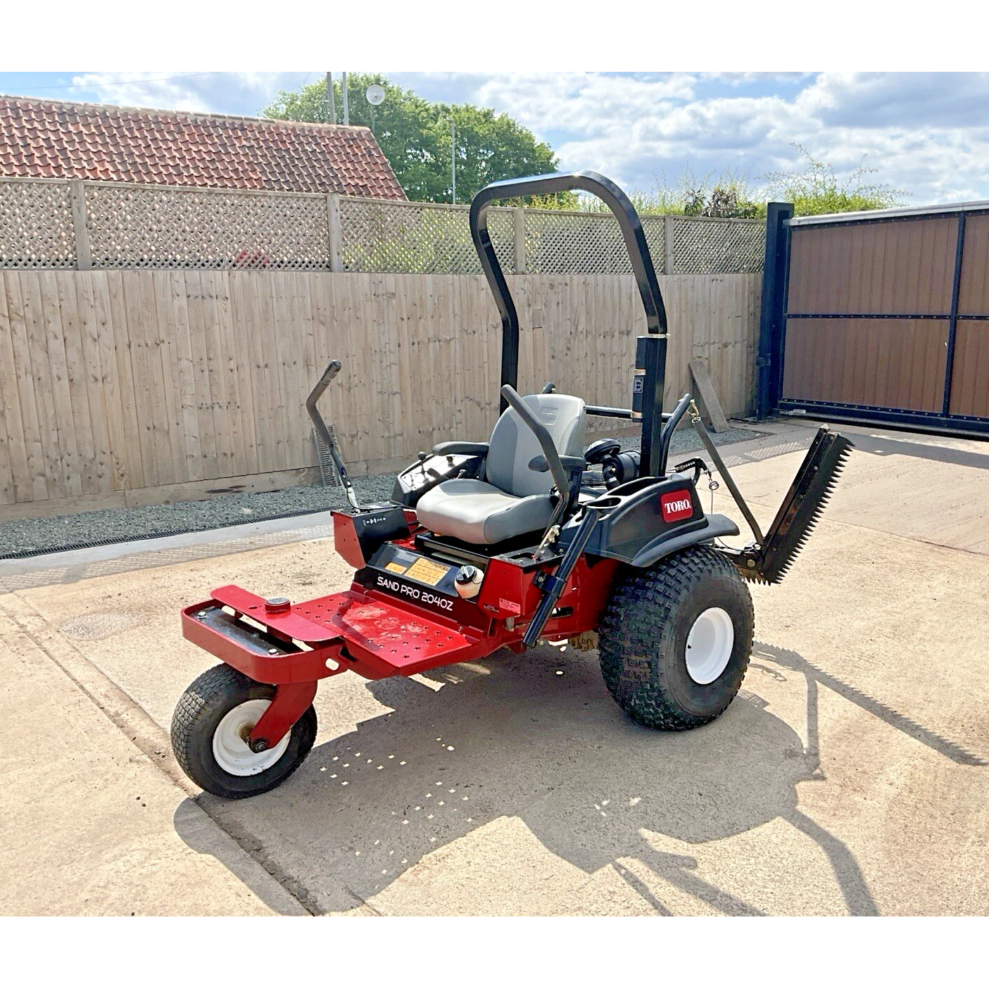 2016 TORO SANDPRO 2040Z ZERO TURN BUNKER SAND RAKE
