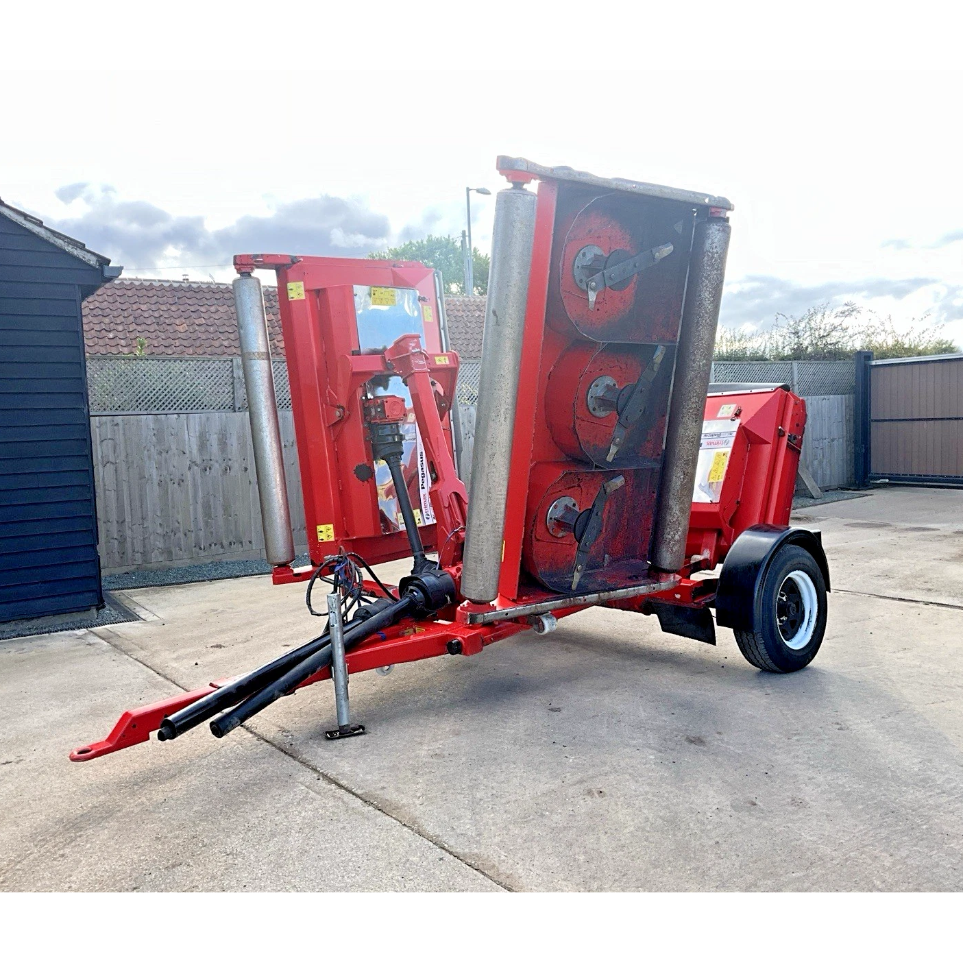 2016 TRIMAX PEGASUS 493 S4 4.93M WIDE AREA TRAILED BATWING MOWER
