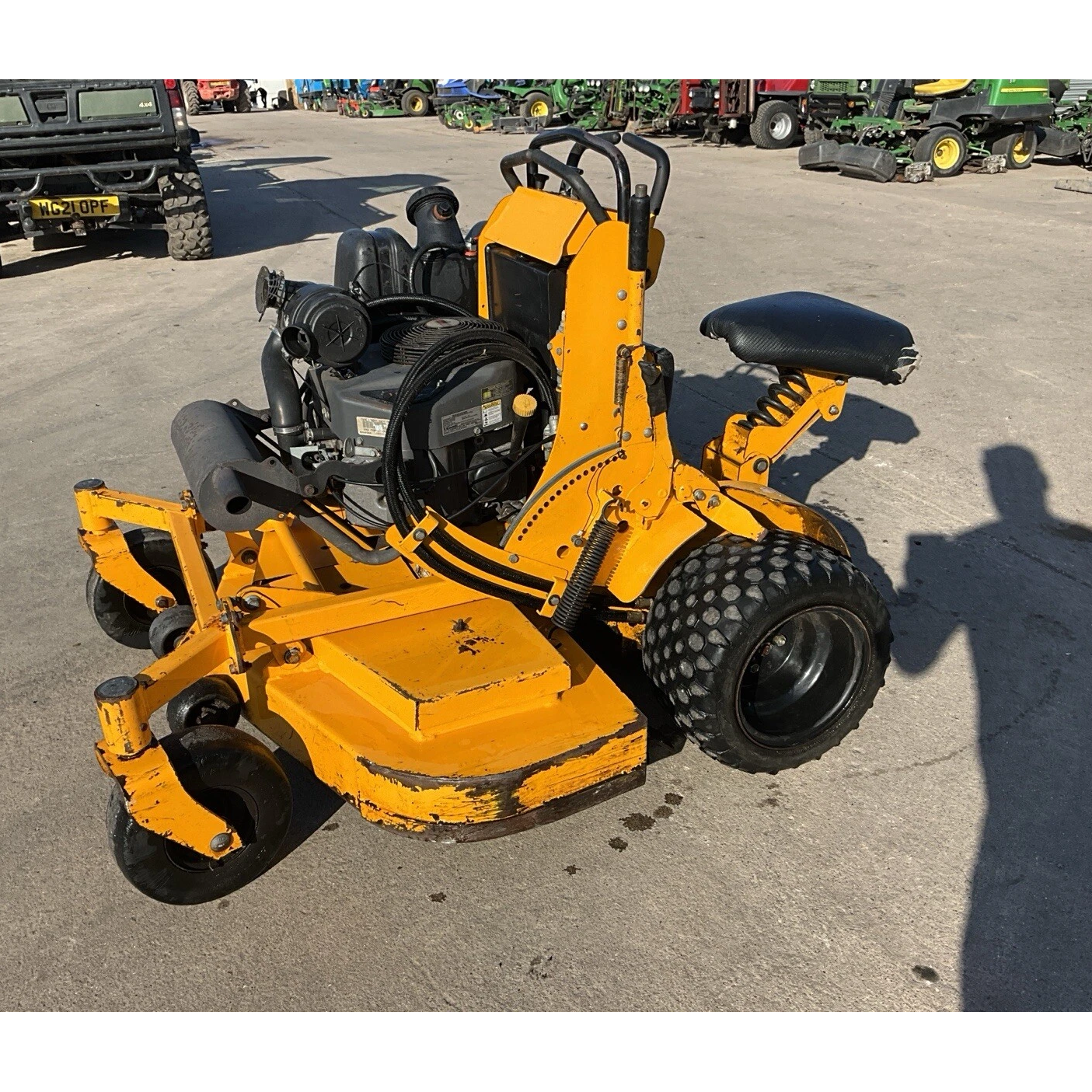 2016 WRIGHT STANDER 48 ZERO TURN STAND ON LAWN MOWER