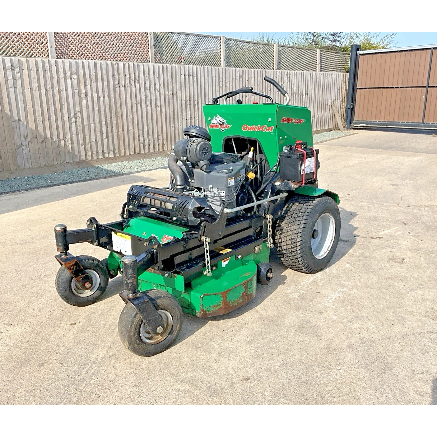 2017 BOBCAT QUICKCAT 36 ZERO TURN STAND ON LAWN MOWER