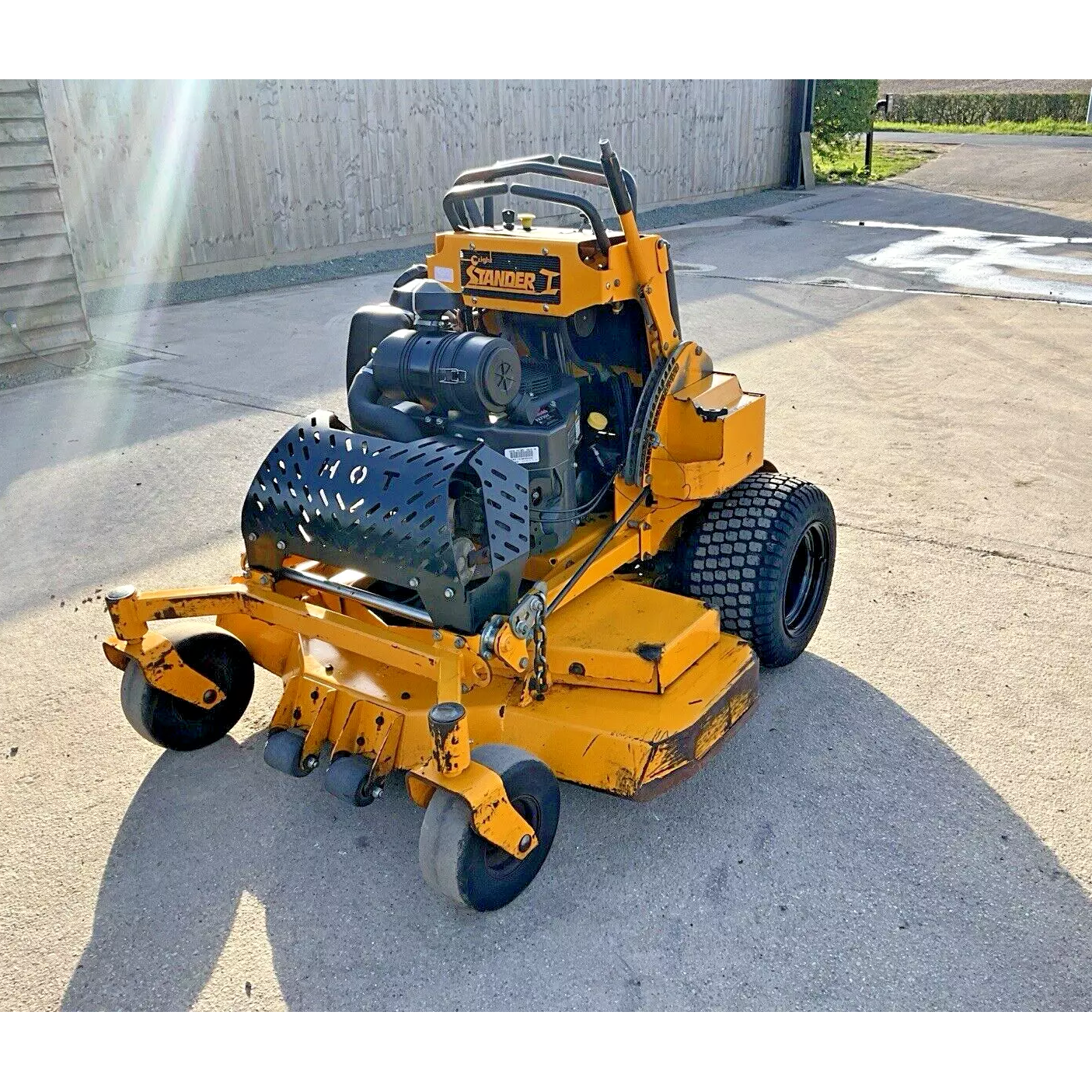 2017 WRIGHT STANDER 48 ZERO TURN STAND ON LAWN MOWER