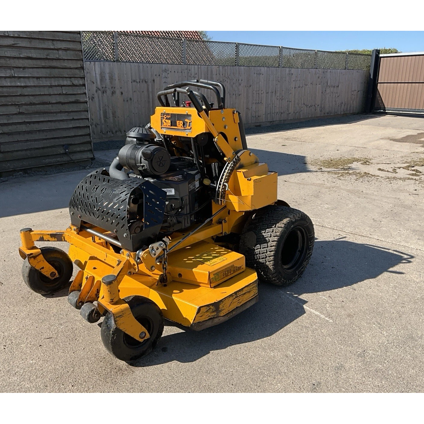 2017 WRIGHT STANDER 48 ZERO TURN STAND ON MOWER