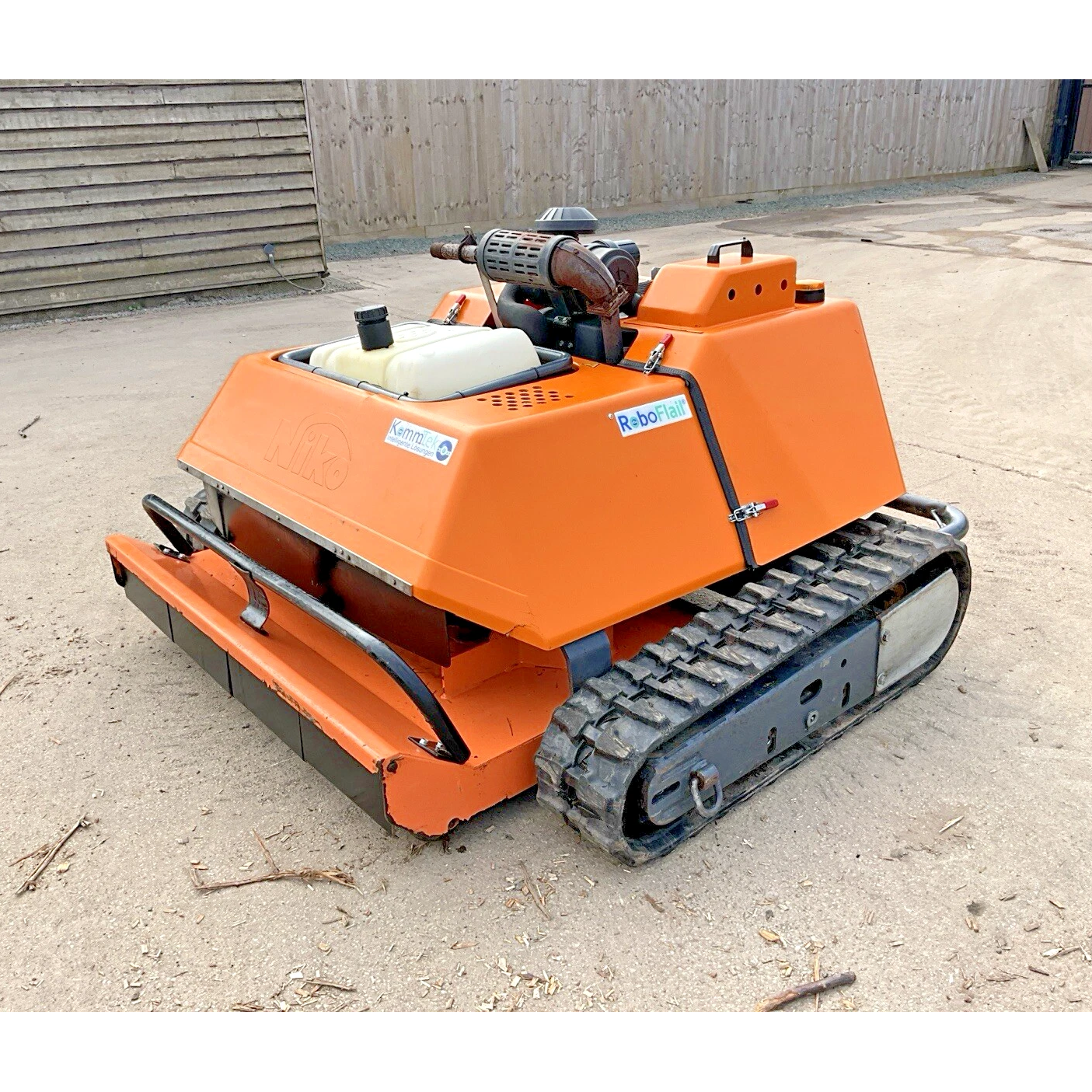 2019 NIKO ROBOFLAIL REMOTE CONTROL BANK TRACKED ROTARY LAWN MOWER