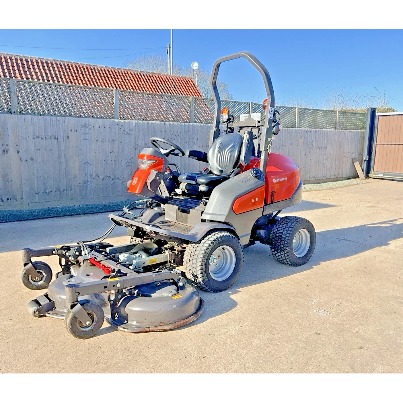 2023 HUSQVARNA P535 HX HYBRID OUTFRONT DIESEL 4WD LAWN MOWER| 600hrs