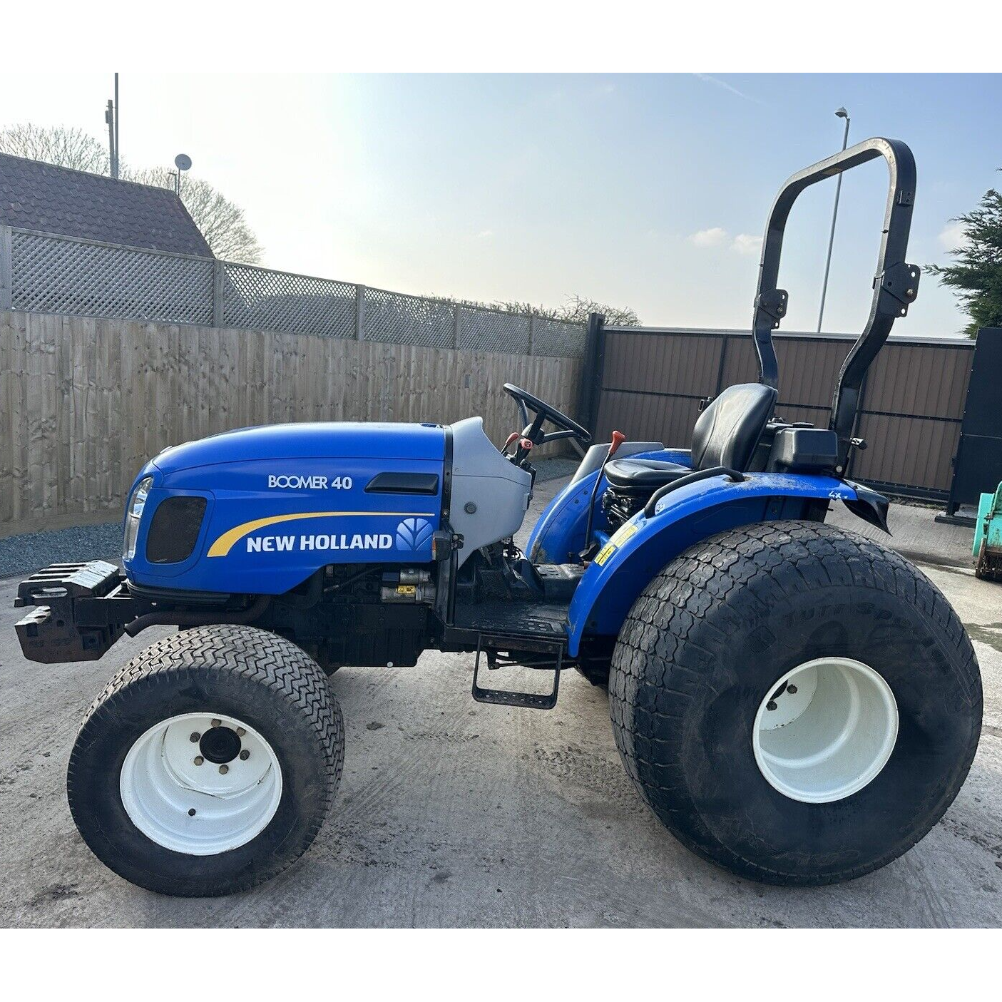 2014 NEW HOLLAND BOOMER 40HP COMPACT TRACTOR