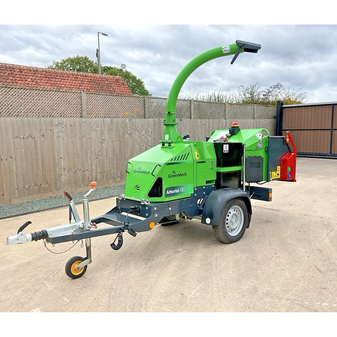 SHOP SOILED GREENMECH ARBORIST 130 PETROL FAST TOW WOODCHIPPER 
